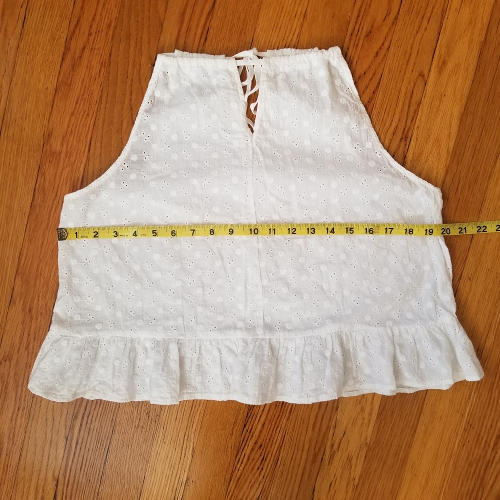 Eyelet Ruffle Halter - Size Medium - Picture 4 of 12